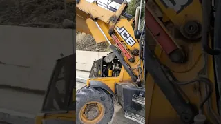 jcb горит предохранитель, ученик из Сочи на выезде, отзывы бешеный электрик