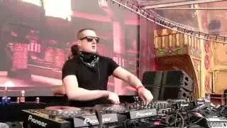 Tomorrowland 2015 | Tom Staar vs Kryder