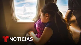 Esto es lo que debe saber sobre los viajes en avión de niños solos | Noticias Telemundo