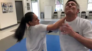 Defending a choke-Krav Maga one hand pluck