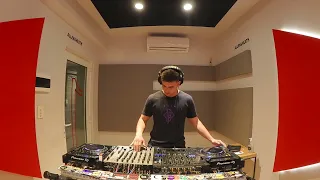 Valen Mun - Studio Session