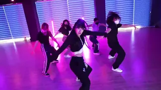 Ella Mai - Feels Like Lusher Choreography Mirror