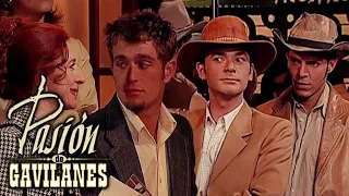 Pasion de Gavilanes - Oscar se encuentra con Franco en el desfile de Leandro