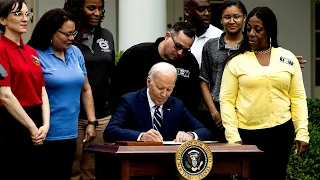 Biden Signs New Tariffs on Chinese Imports