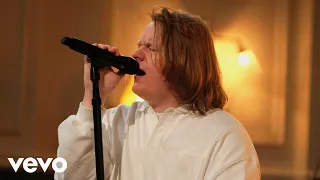 Lewis Capaldi - Someone You Loved in the Live Lounge