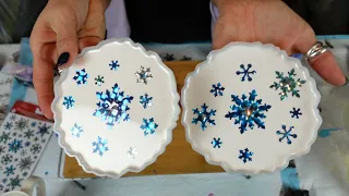 Resin Snowflake coasters using stickers and glitter snowflake mix. Stunning results.Video#298