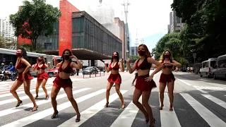 Bailarinas do Faustão se apresentam nas ruas de São Paulo #shorts