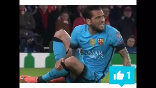 Barcelona Vs Arsenal 2016 Champions League. Dani alves "f**k you man" (Ozil vs Alves)