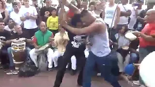 Gugu quilombola e Tito Santos  Praça da República