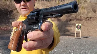 Smith and Wesson 10-10 bull barrel range, review, and comparison