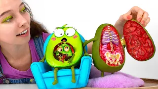 DIY AVOCADO COUPLE WITH SURPRISE INSIDE 🥑