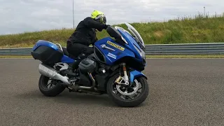 BMW R 1250 RT U-Turn maneuverability test by Timo Campean