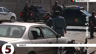 Вибух у Кабулі: смертник протаранив автоколону військ #НАТО