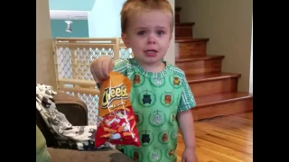 Toddler Tantrum: I gave him cheetos and he wanted Cheese Itz
