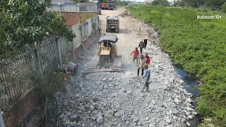 Best Action Poverty Worker Making Long Road , Bulldozer D31P Push Stone Trash and Truck Unloading