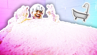 FLUFFY FLOAM SLIME BATH CHALLENGE!