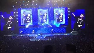 Scorpions - No One Like You (Allstate Arena, 9/26/15)