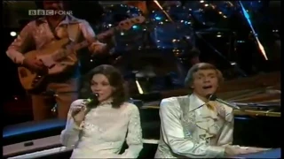 Carpenters |  We've only just begun - at the New London Theatre (1976)