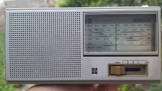 radio cầm tay national R299. 5 BAN SW hoạt động tốt Em Sip COD toàn quốc. giá 600k.  Zalo 0973562585