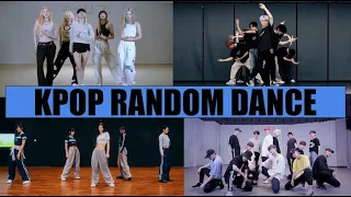 __KPOP RANDOM DANCE MIRRORED __