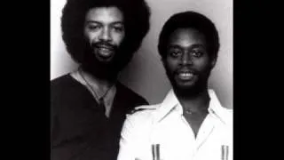 GIL SCOTT HERON & BRIAN JACKSON  New York City.wmv