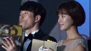 161202 - 2016 MAMA MNET Asia Music Awards - Jang Hyuk presenting Best Collaboration (Fancam)