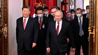 Официальная встреча Владимира Путина и Си Цзиньпина началась в Кремле