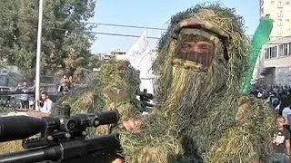 رژه نیروهای نظامی حماس در سالگرد جنگ