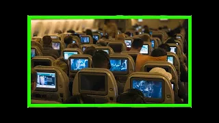 Голый пассажир напал на стюардессу после просмотра порно| TVRu