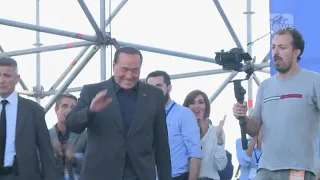 Top News - Lotët e Berlusconit për shqiptarët/ Pamjet e trishta pas tragjedisë së Otrantos