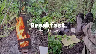 Breakfast under a tarp, S10 Resi pouch and a new fire tripod