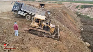 Incredible Dump Truck Back Unloading Stuck Deep Heavy Recovery Bulldozer Komatsu Extreme Helping