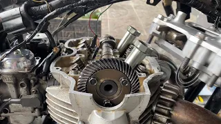 Kawasaki w650 Replace Gasket cover and Intake valve check..