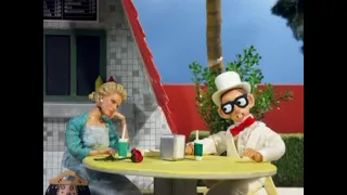 Robot Chicken - A Date With Scarlett