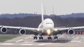 PERFECT AIRBUS A380 CROSSWIND LANDING - GEAR DOWN AND LOCKED (4K)