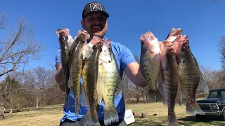 Grand lake Oklahoma  GARMIN LIVESCOPE IN ACTION for pre-spawning crappie! GIANT SLABS!