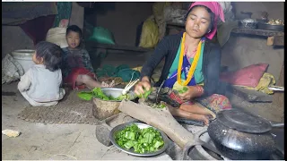 Cooking green curry recipe in the village || Rural life