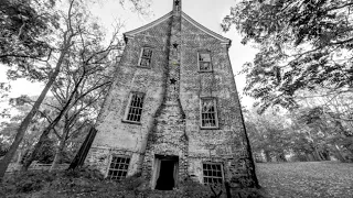 Wardwell House - Google Street View Goes Blair Witch in this Creepy 360° Panoramic Horror Game