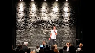 Jakob Vibild debut på Open Mic - ComedyZoos Standupskole 2019