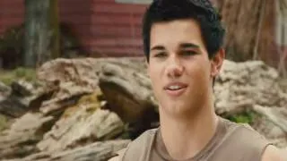 Official New Moon Trailer 2: Meet Jacob Black