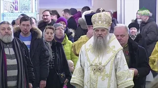 Божественная литургия из петербургского собора Преображения Господня всей гвардии
