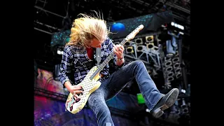 Alice in Chains - We Die Young (Jerry Cantrell only)