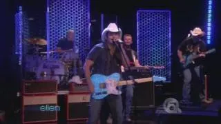 Brad Paisley Performing Welcome To The Future On The Elen Show HD
