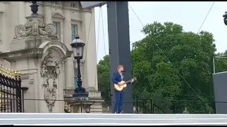 Perfect - Ed Sheeran Live Performance - Buckingham Palace - Queen's Platinum Jubilee Pageant