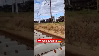 Footage of the Polish AHS Krab anti-tank gunnery move through Ukraine 🇷🇺🏹🇺🇦