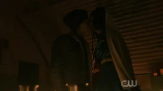 Riverdale S03E03 | 'Jughead playing Gargoyle Game' #2/2