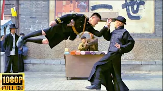 【Movie】The 70-year-old man is actually a Kung Fu master, able to subdue a strong man with one hand!