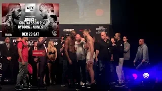 UFC 232: Jon Jones vs Alexander Gustafsson 2 weigh-in STAREDOWN!