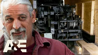 Shipping Wars: Roy Delivers 3,000 POUND Pain in the @$$! | A&E