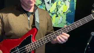 Bass Lesson How To Play [Tame Impala] The Less I Know The Better